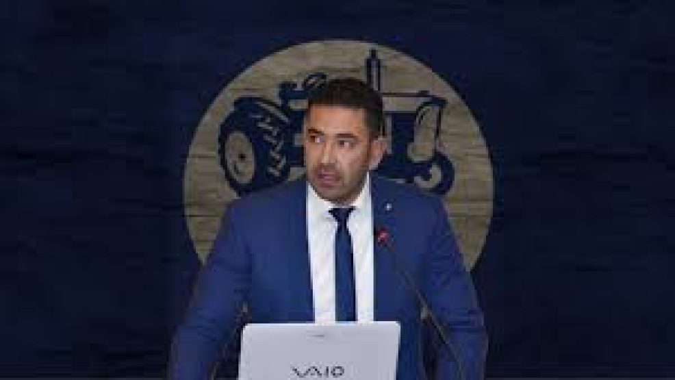 وجدة .. التحالف الثلاثي متماسك و تزكية محمد بوعرورو لخلافة بعيوي نتيجتها