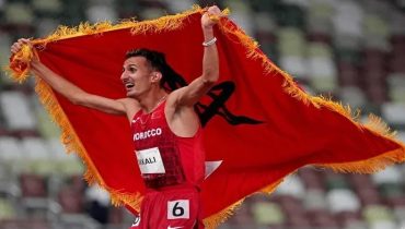 برقية تهنئة من جلالة الملك إلى البطل الأولمبي سفيان البقالي