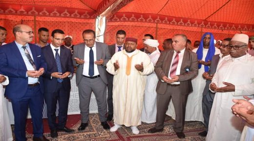 زاگورة ..عامل الاقليم والمنتخبون يشرفون على تقديم مشروع