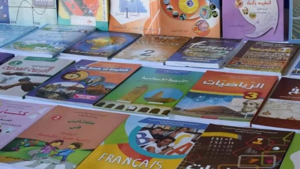 عبء الكتب.. قصة الدخول المدرسي وغلاء الأسعار