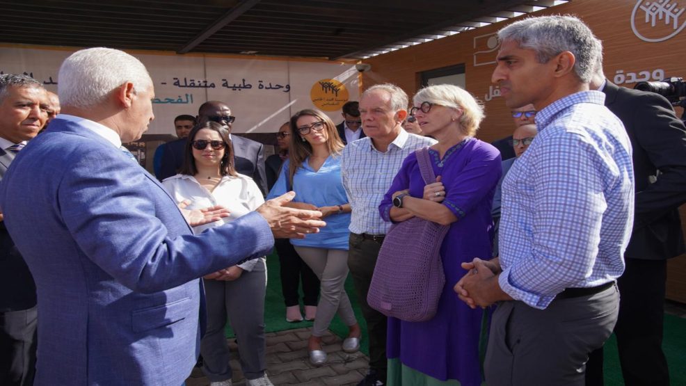 أمزميز.. لجنة تابعة لمنظمة الصحة العالمية تشيد بالمشروع الملكي لتوفير الوحدات الصحية المتنقلة في مناطق الزلزال