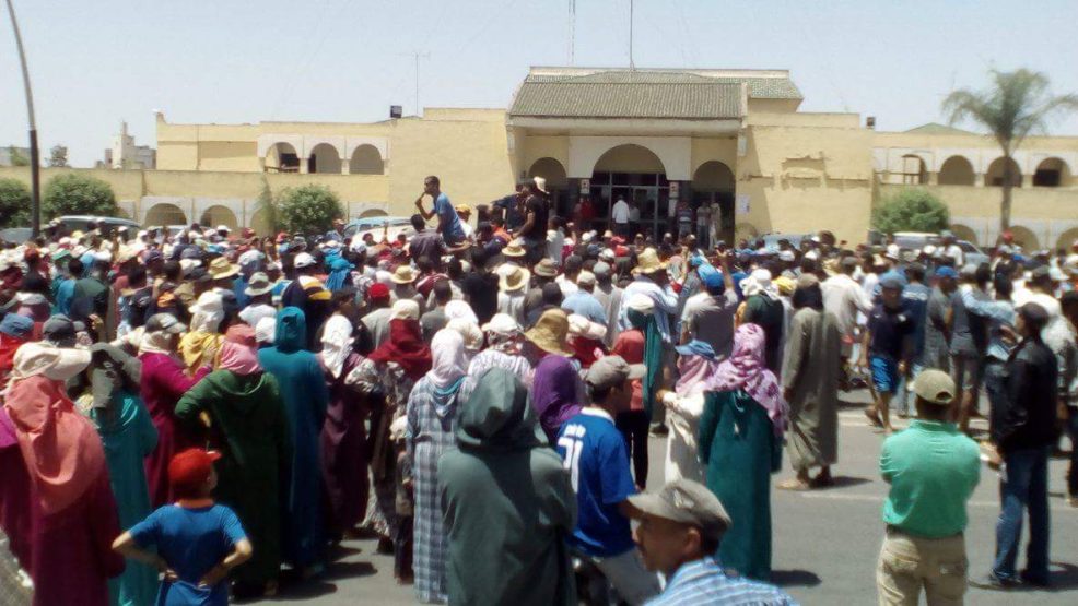 سيدي بنور .. شباب وأطفال  يبحثون عن فرصة للهجرة غير الشرعية الى سبتة