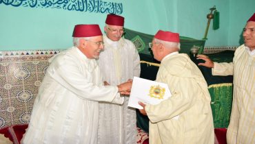 لجنة ملكية تشرف على تسليم الهبة الملكية تخليدا لذكرى وفاة الملك الراحل الحسن الثاني