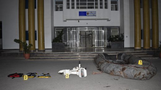 الحسيمة ..إيقاف عنصرين في شبكة للاتجار بالبشر والهجرة غير الشرعية