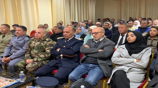 بوذنيب ..مراسيم الإنصات للخطاب الملكي تخليدا للذكرى49 للمسيرة الخضراء