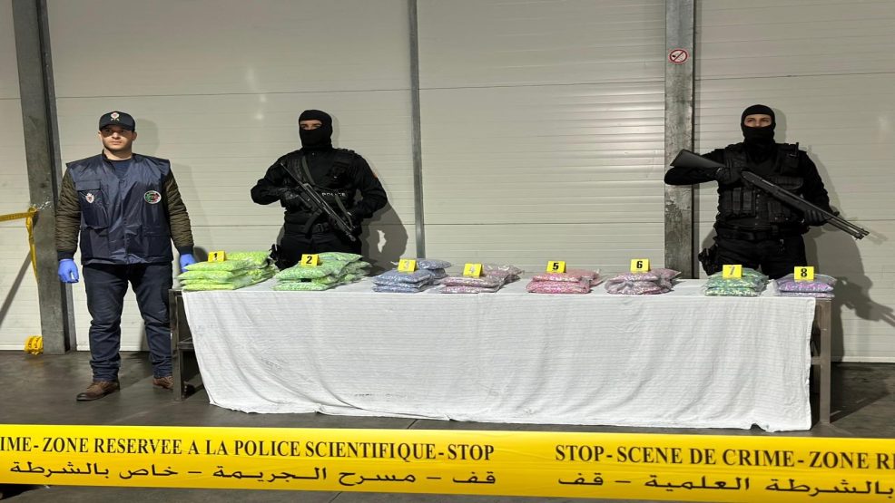 طنجة.. ضبط 188 ألف و102 قرص مهلوس من مخدر الإكستازي والأقراص الطبية المخدرة