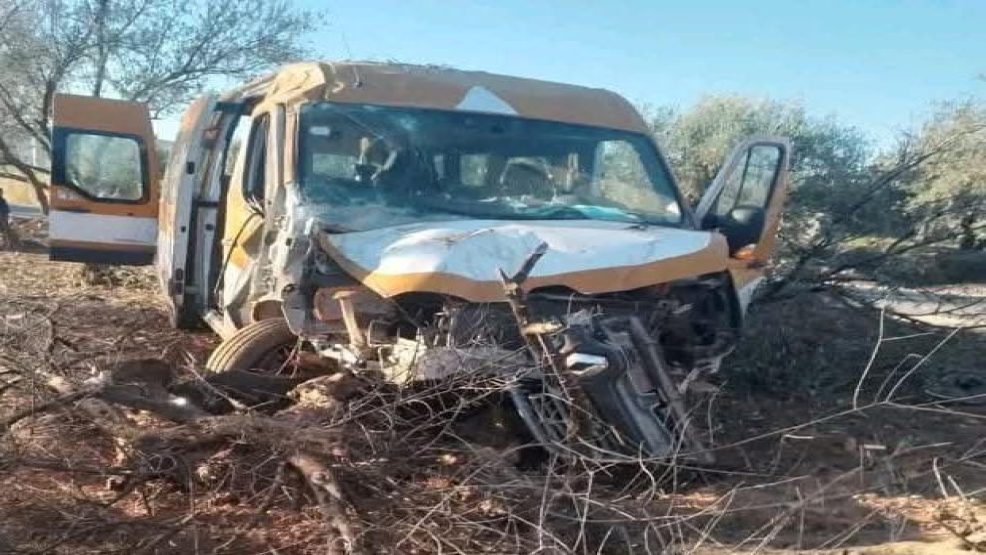 تيدلي اقليم ازيلال.. جرحى في صفوف التلاميذ إثر حادثة اصطدام بين حافلة للنقل المدرسي وسيارة عائلية