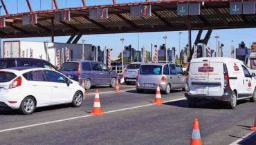 نزار بركة يلمح إلى احتمال رفع تسعيرة الطرق السيارة