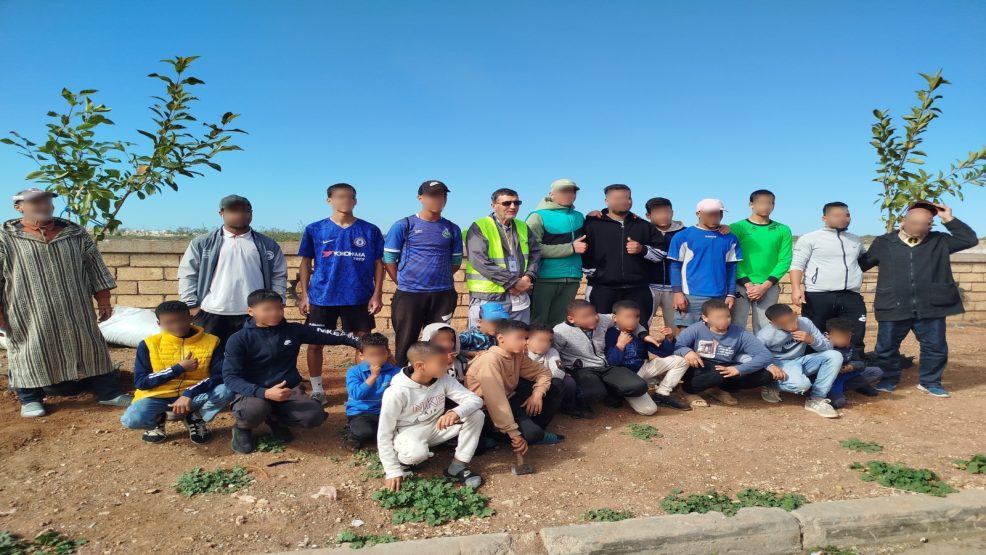 جمعية الفضاء الأخضر بالجديدة تغرس الأشجار في حي الغزوة وتزرع الوعي البيئي لدى الأطفال