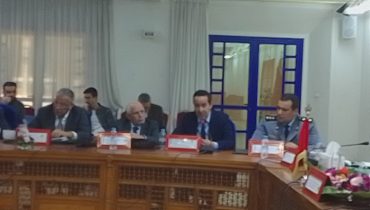 الوالي أمزازي يدعو المتدخلين إلى ضمان تزويد الأسواق بالمواد الأساسية وتكثيف عمليات المراقبة وحماية المستهلك