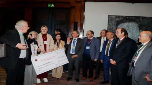 الجمعية المغربية للعلوم الطبية تتوج مغربية وتونسية بالجائزة الإفريقية للصحة وطبيبين مقيمين بكل من فاس ووجدة في صنف جائزة الأطباء الشباب للبحث العلمي