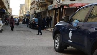 اليوسفية ..الجمارك تداهم محلات المجوهرات  بسبب الذهب المهرب والتجار يغلقون متاجرهم ويفرون !!