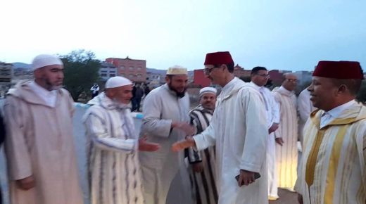 الدريوش.. بحضور عامل الإقليم  تنظيم مجلس علمي لافتتاح سرد صحيح الإمام البخاري بمسجد التقوى بن الطيب 