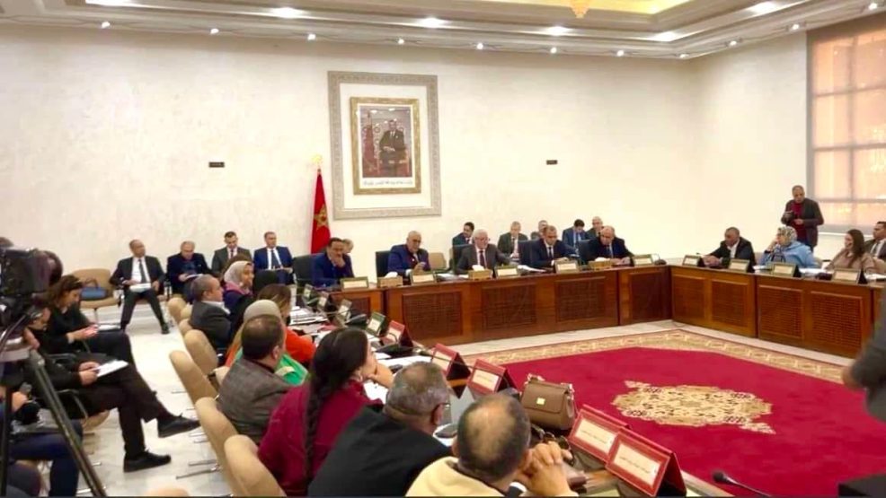 مجلس جهة فاس مكناس يصادق على 38 مشروع اتفاقية لتعزيز البنية التحتية والتنمية المستدامة