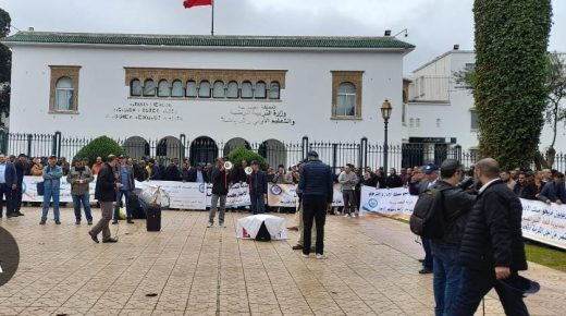 وزير التربية الوطنية يقدم على اعفاء مجموعة من المدراء الاقليميين للوزارة