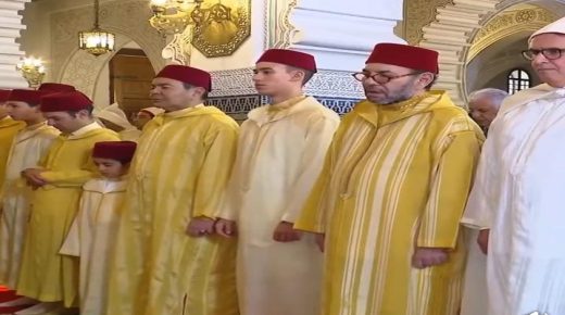 الرباط..أمير المؤمنين يؤدي صلاة عيد الفطر السعيد في اجواء روحانية مهيبة