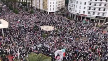 الرباط ..الشعب المغربي في مسيرة مليونية تظامنا مع الفلسطينيين ورفضا لاي تطبيع