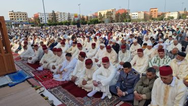 سيدي سليمان .. عامل الاقليم إدريس الروبيو يؤدي صلاة عيد الفطر بمصلى مرجان