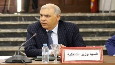 وزير الداخلية يعقد اجتماع مع قادة الأحزاب السياسية في شأن التحضير للانتخابات التشريعية المقبلة
