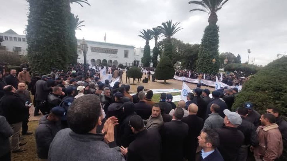 المتصرفون التربويون يصعّدون احتجاجاتهم بسبب تجاهل الوزارة لملفهم المطلبي