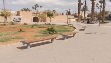 وجـــــــــــــــــــــــــدة .. الشروع في إصلاح وتهيئة مجموعة من الساحات العمومية بالمدينة