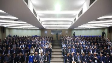 مراسم الاحتفاء بالشرطيات والشرطيين الممارسين والمتقاعدين الذين أنعم عليهم صاحب الجلالة الملك محمد السادس نصره الله وأيده، بأوسمة ملكية سامية