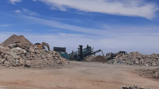 الداخلة ..رأي في تثمين الأحجار ومخلفات الحفر  خلال الأشغال