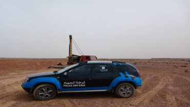 الرشيدية: شرطة الماء تقوم بحجز آلة حفر الآبار بمنطقة اكروز قيادة ملعب دائرة تنجداد