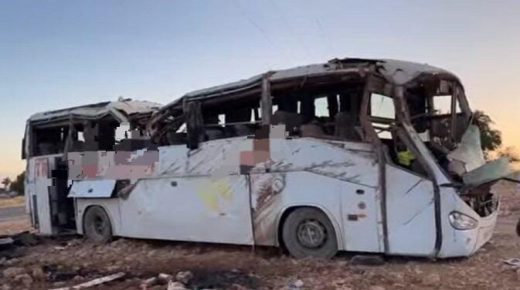 فاجعة طرقية ..مقتل 8 اشخاص واصابة عشرين اخرين بجروح في حادثة سير بين حافلة وسيارة ضواحي الصويرة