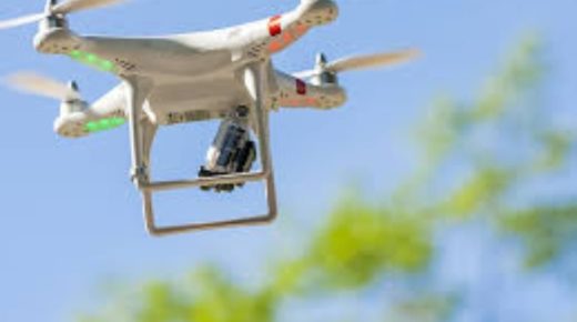 سطات: استخدام الطائرات المسيرة “درون” لمراقبة العمران”خطوة نوعية نحو ضبط التعمير”