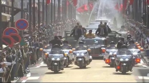 هبة وشموخ: هنا المملكة المغربية الشريفة وهذا الموكب الملكي المحمدي المهيب اليوم أثناء أداء صلاة العيد بمسجد الحسن الثاني بتطوان