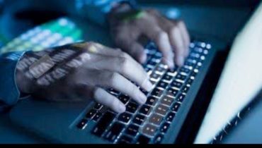 التكنولوجيا وتأثيرها على المجتمعات الحديثة