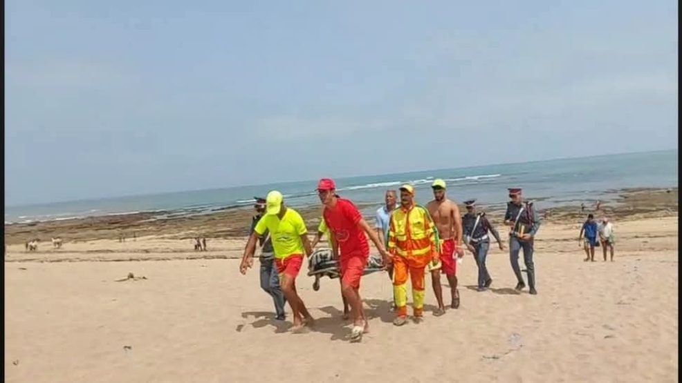 العثور على جثة شاب وسط الصخور بشاطئ المهارزة الساحل في ظروف غامضة