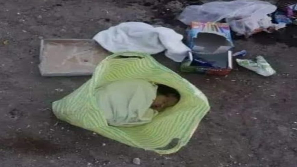 بلا قلب ترمي فلذة كبدها قرب حاوية أزبال وتهز مشاعر الجديديين