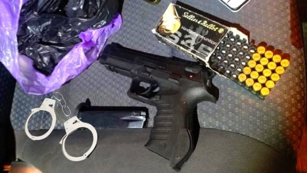 البئر الجديد.. العثور على سلاح ناري داخل فيلا سكنية يستنفر الدرك الملكي