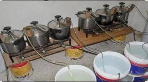 أولاد أفرج: الدرك الملكي يطيح بمعمل سري للماحيا ويحبط خطة لإغراق المنطقة بمسكر الموت