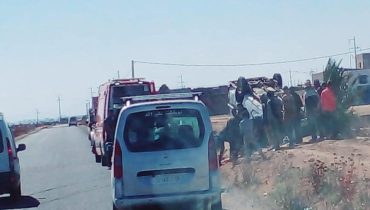 الزمامرة اقليم سيدي بنور ..حادثة سير خطيرة بعد انقلاب سيارة فلاحية