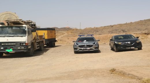 الراشدية .. إيقاف آلتي حفر الابار بكل من جماعة ملعب وجماعة واد النعام