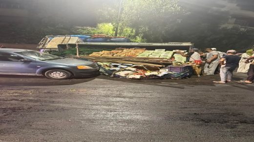 مكناس .. انقلاب شاحنة بطريق سيدي قاسم