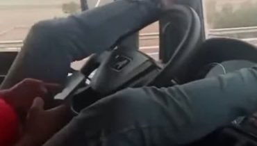 بعد انتشار فيديو لسائق متهور يقود شاحنته رافعا رجليه فوق المقود ، هل تتفاعل النيابة العامة مع طلبات المغاربة وتقوم بالمتعين ؟