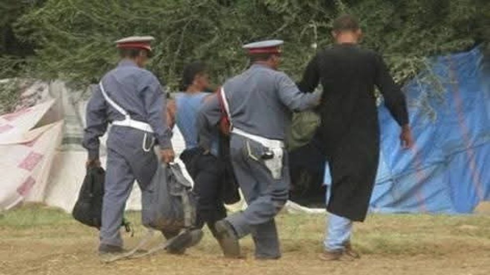 درك سرية حد السوالم يوقف شخصين متلبسين بحيازة جهاز متطور للتنقيب غير المشروع عن الكنوز والمعادن
