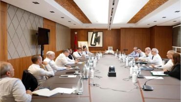 ضغط الشارع يسرع بإجتماع الاغلبية الحكومية