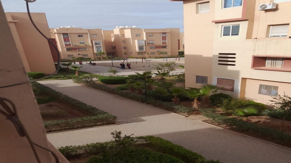 مراكش ..حملة نظافة بإقامة سلمى 2 زهور تاركة تحث شعار “من اجل بيئة نظيفة وصحية “