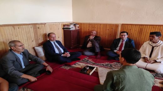 اليوسفية ..عامل الاقليم يقوم بزيارة دار الاطفال واحد الكتاتيب تحفيظ القرآن