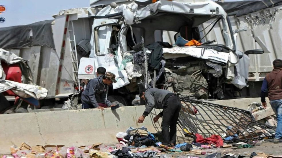 سيدي قاسم .. مصرع 9 أشخاص في حادثة سير خطـ.يـرة