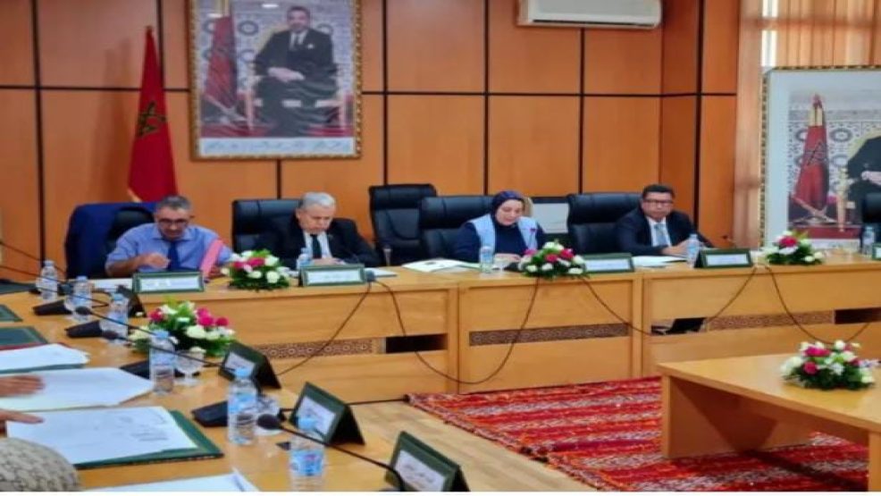 الخميسات ..المجلس الإقليمي يصادق بالإجماع على ميزانية 2026 وتعديلات تخص شركة “مدرستي”