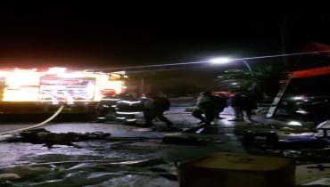 ح_ريق مهول يأتي على عشرات المحلات التجارية بسيدي رحال الشاطئ