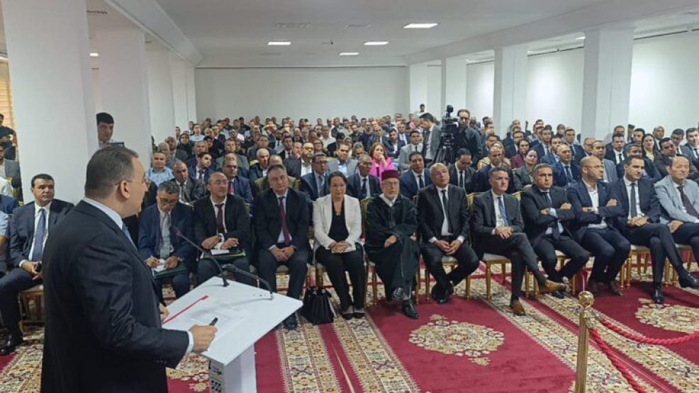 الناظور.. لقاء تشاوري موسع يؤسس للجيل الجديد من برامج التنمية الترابية المندمجة بحضور عامل الاقليم جمال الشعراني