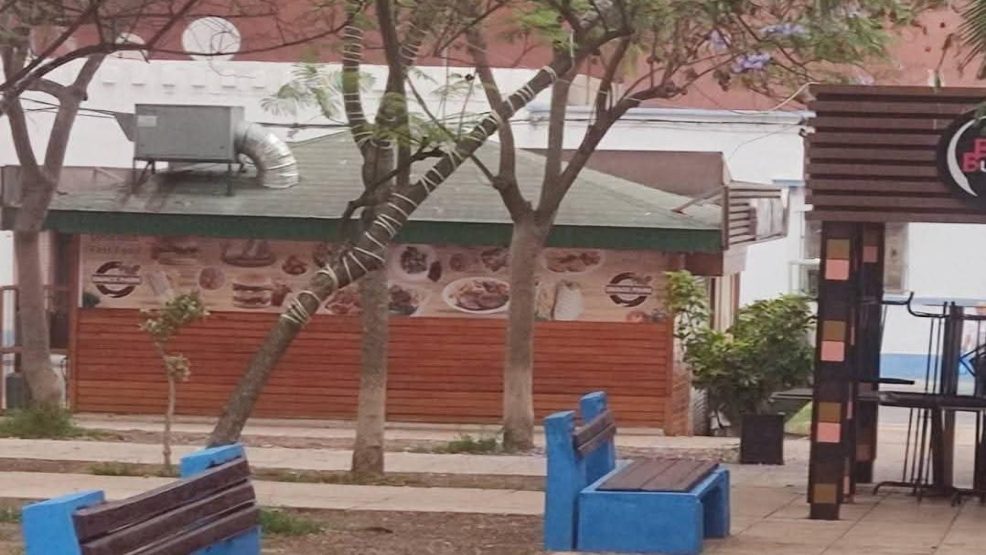اكشاك تجارية فوق القانون تثير الجدل  بمدينة الزمامرة  ومطالب الساكنة بتطبيق القانون