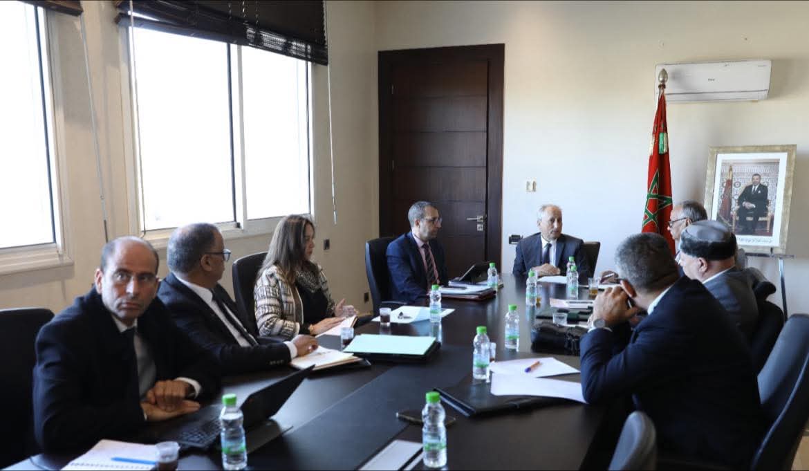 وزير التربية الوطنية والتعليم الأولي والرياضة يستقبل ممثلي جمعيات أمهات وآباء وأولياء التلميذات والتلاميذ
